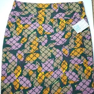 NWT Lularoe Cassie pencil skirt